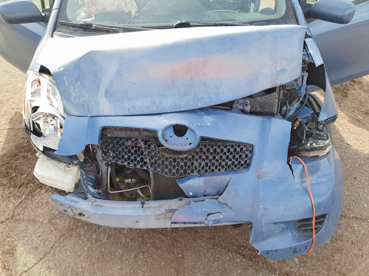 2008 TOYOTA YARIS photo 11