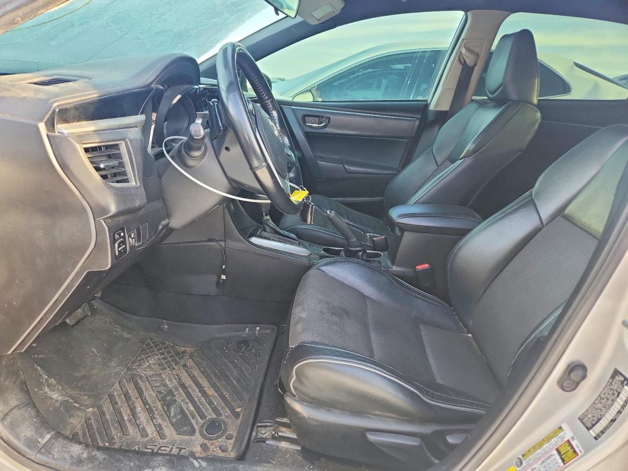 2014 TOYOTA COROLLA L photo 7