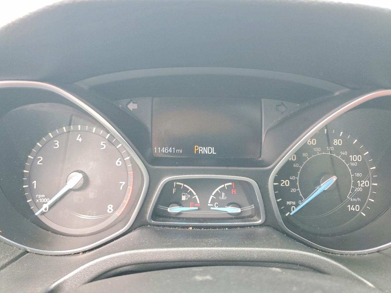 2017 FORD FOCUS SE photo 9