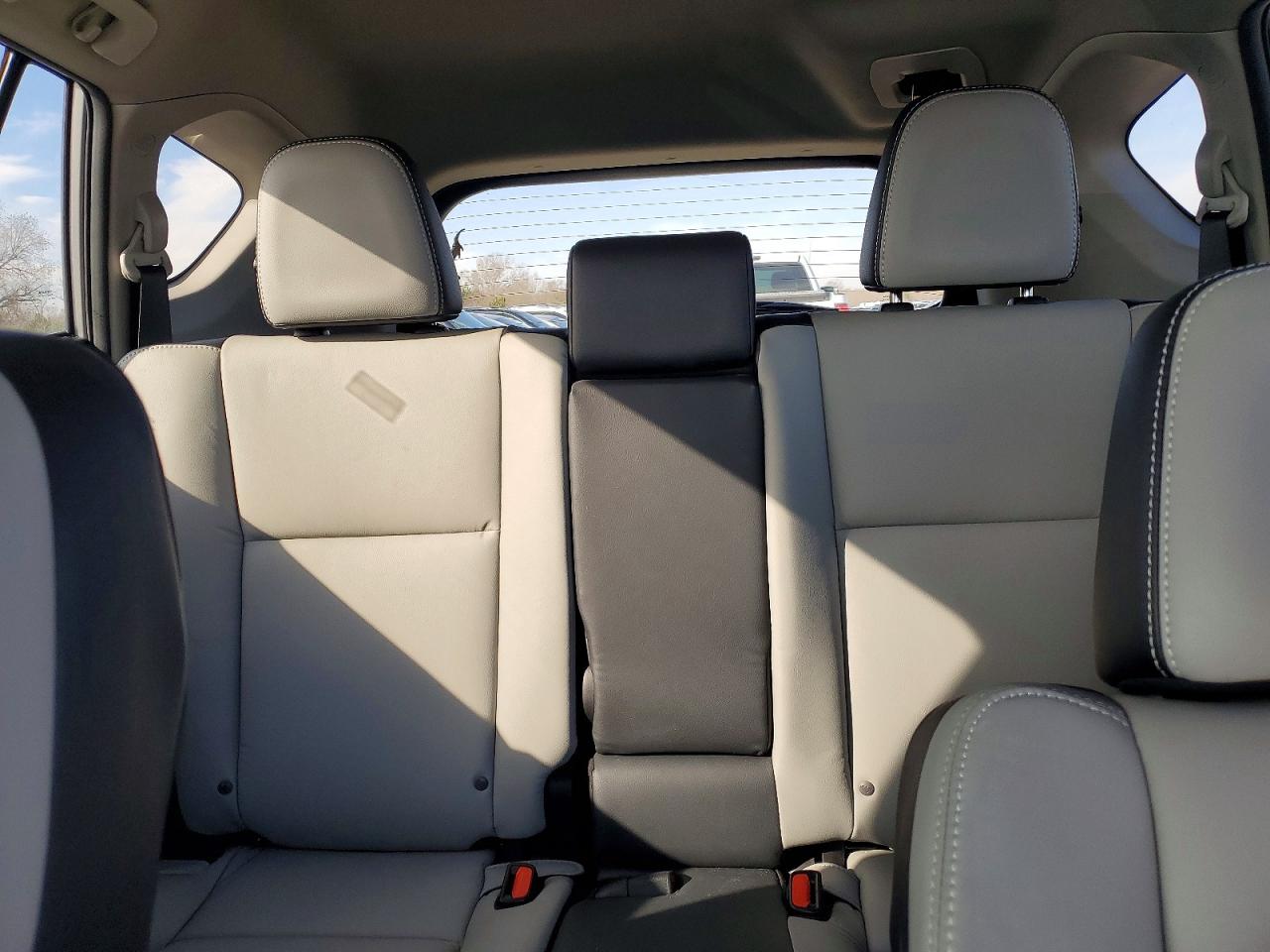 2017 TOYOTA RAV4 LIMITED photo 10