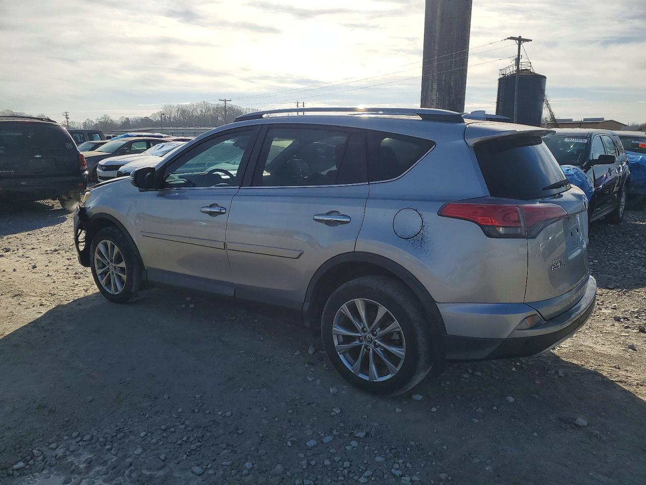 2017 TOYOTA RAV4 LIMITED photo 2