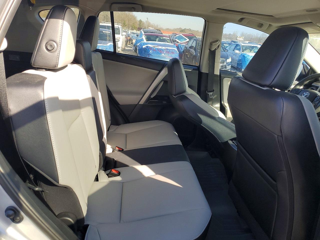 2017 TOYOTA RAV4 LIMITED photo 11