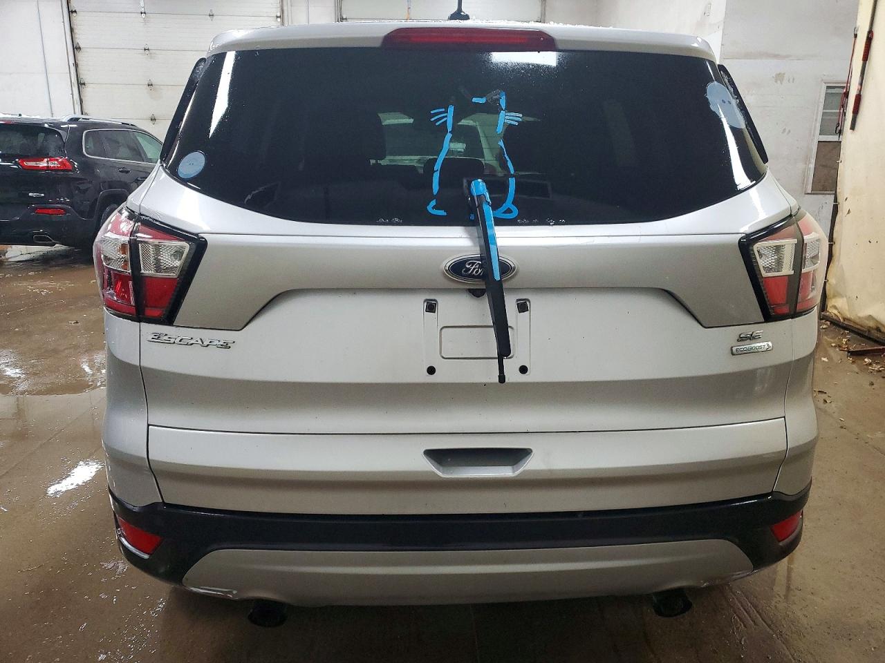 2017 FORD ESCAPE SE photo 6