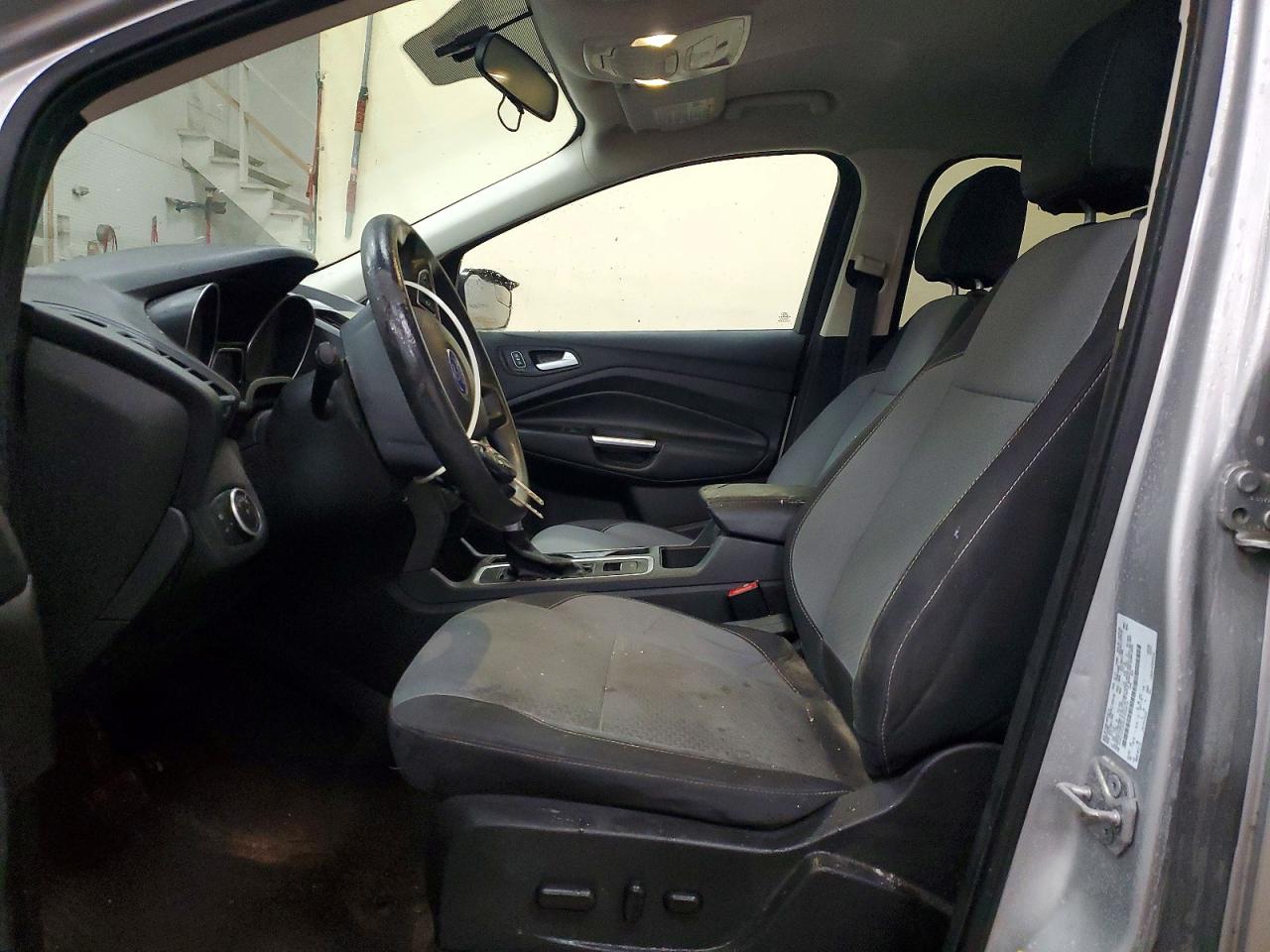 2017 FORD ESCAPE SE photo 7