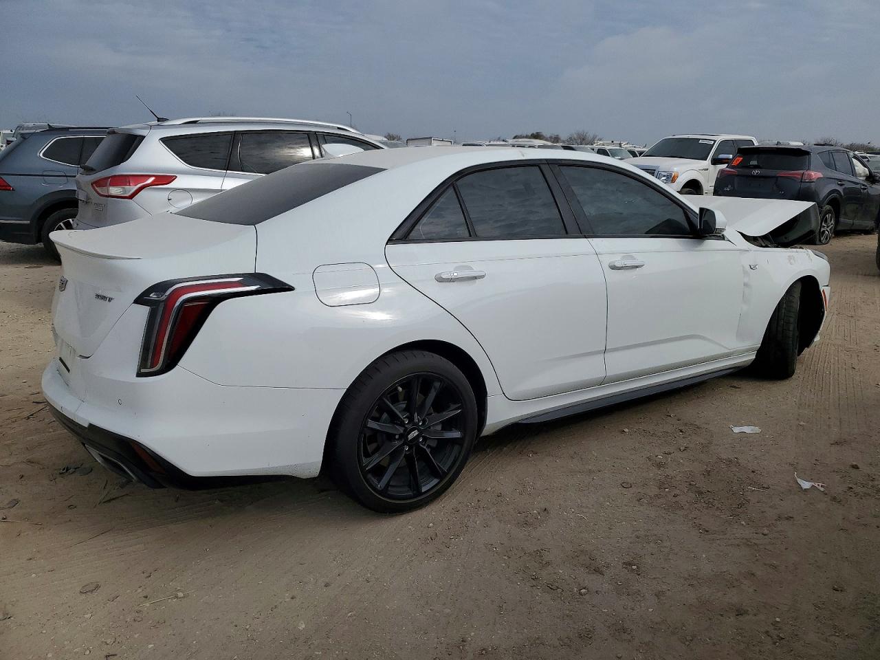 2021 CADILLAC CT4 SPORT photo 3