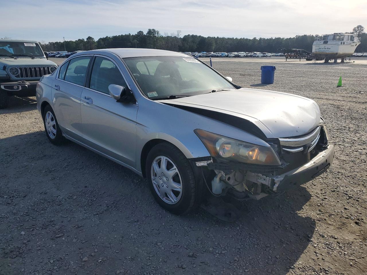 2011 HONDA ACCORD LX photo 4