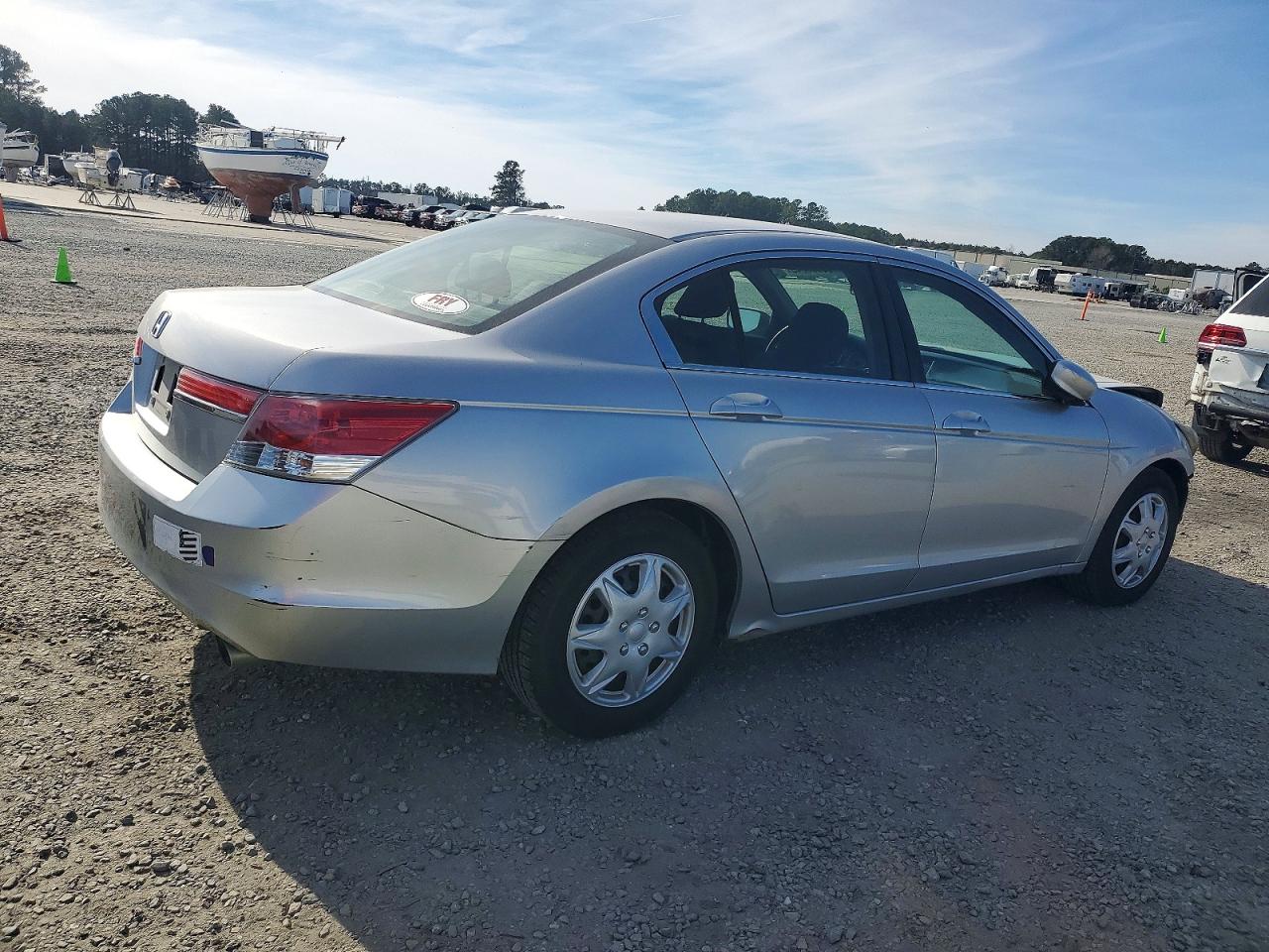 2011 HONDA ACCORD LX photo 3