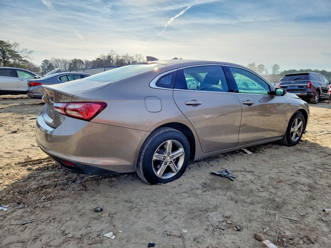 2022 CHEVROLET MALIBU LT photo 3