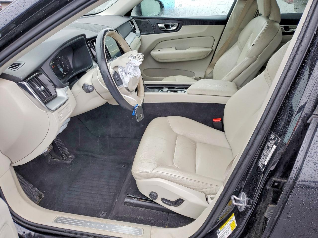 2019 VOLVO XC60 T5 photo 7