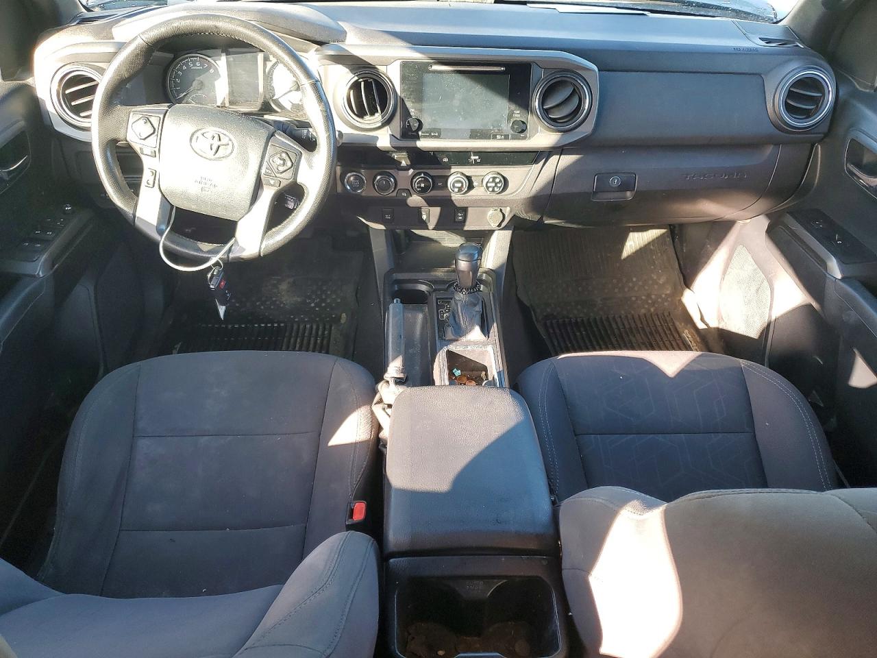 2017 TOYOTA TACOMA DOUBLE CAB photo 8
