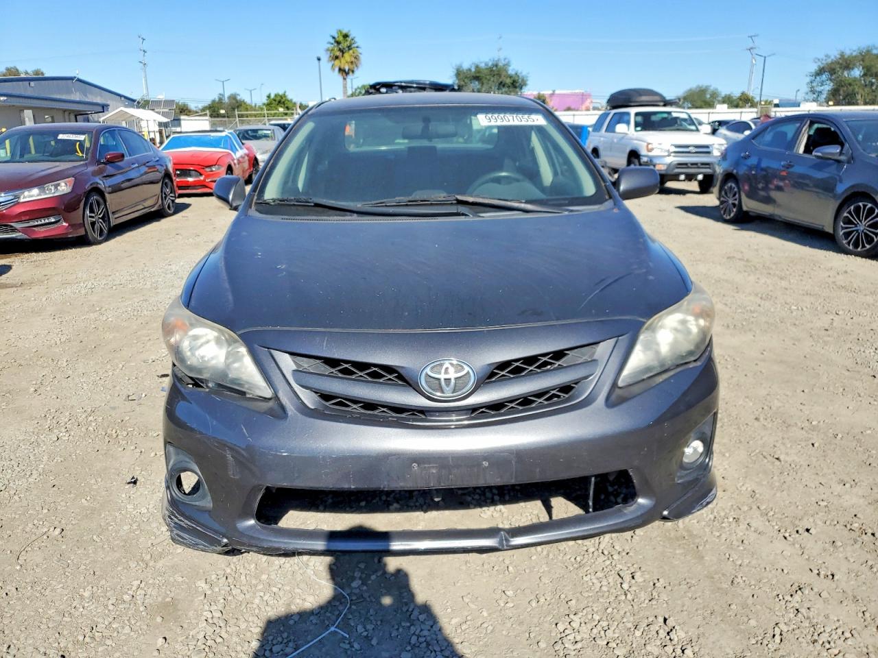2013 TOYOTA COROLLA photo 5