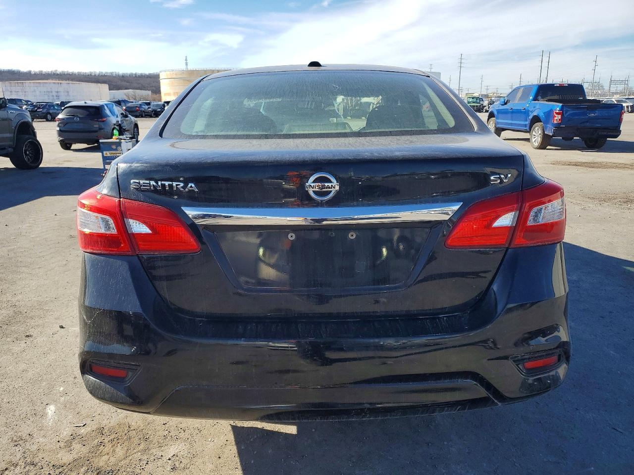 2019 NISSAN SENTRA S photo 6