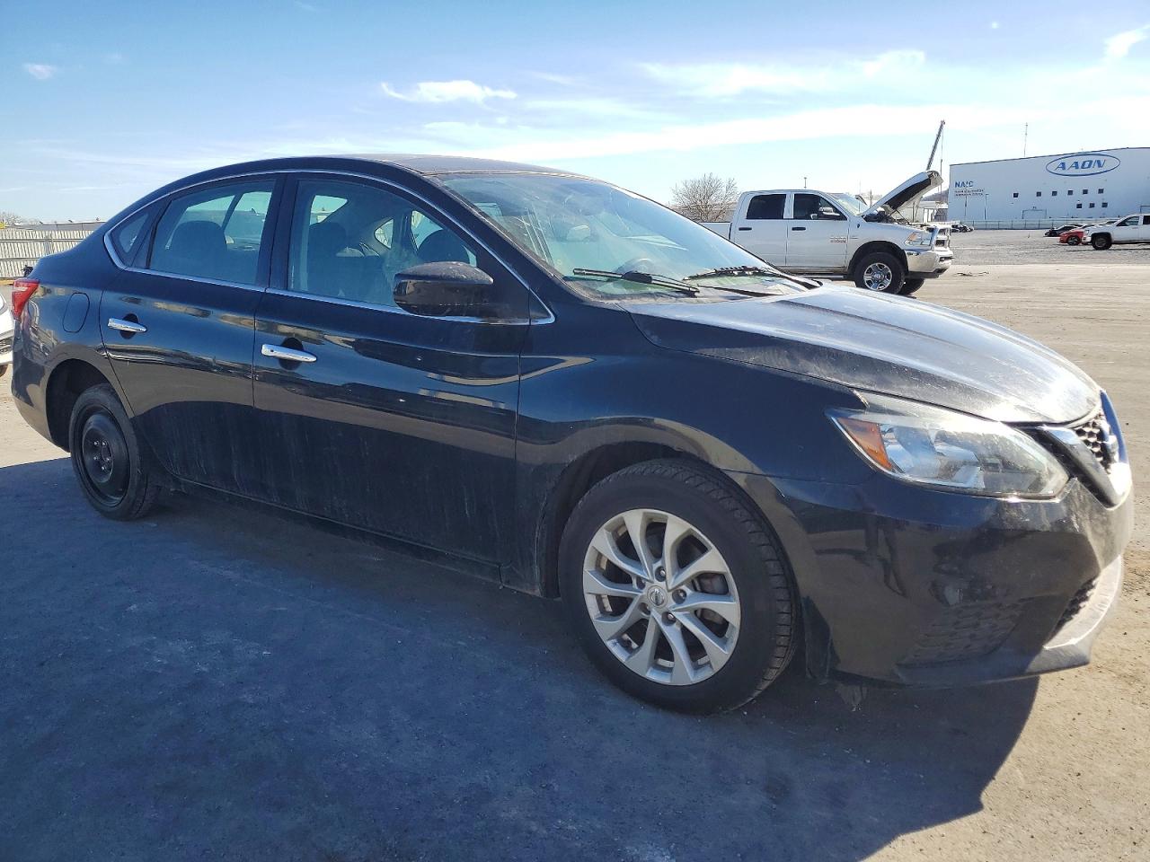 2019 NISSAN SENTRA S photo 4