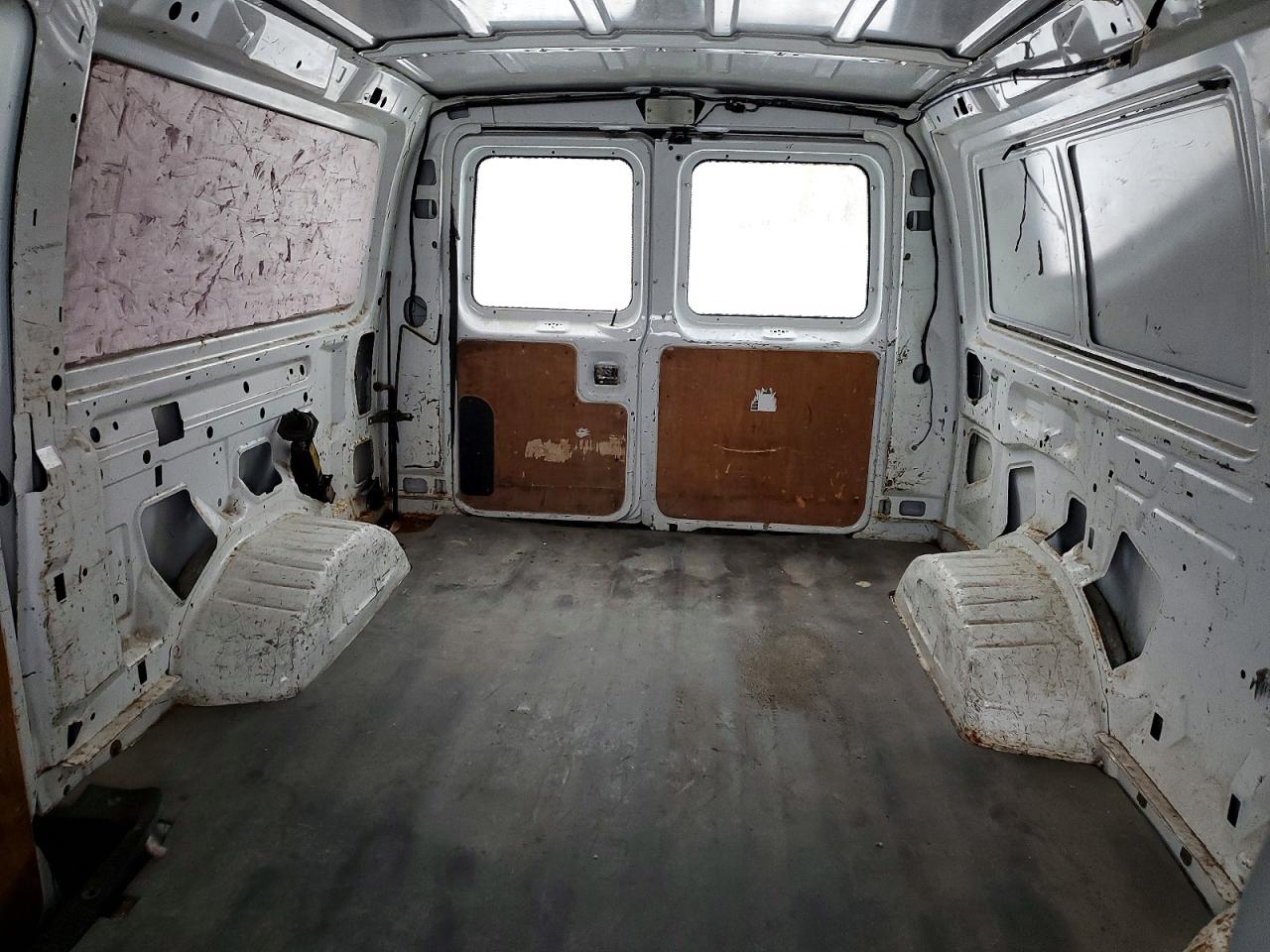 2006 FORD ECONOLINE E150 VAN photo 10