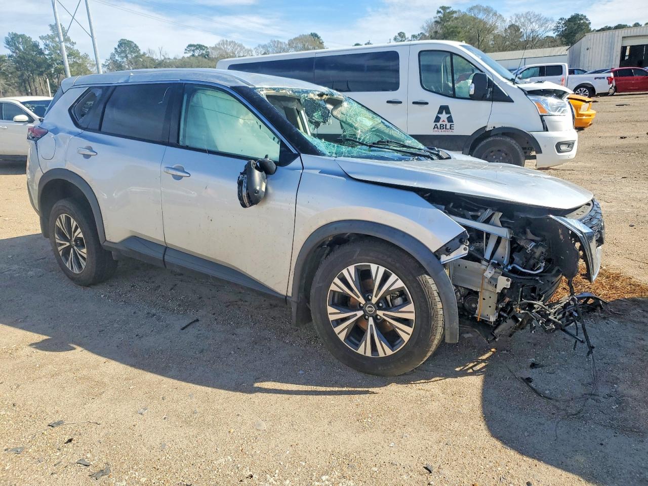 2021 NISSAN ROGUE SV photo 4