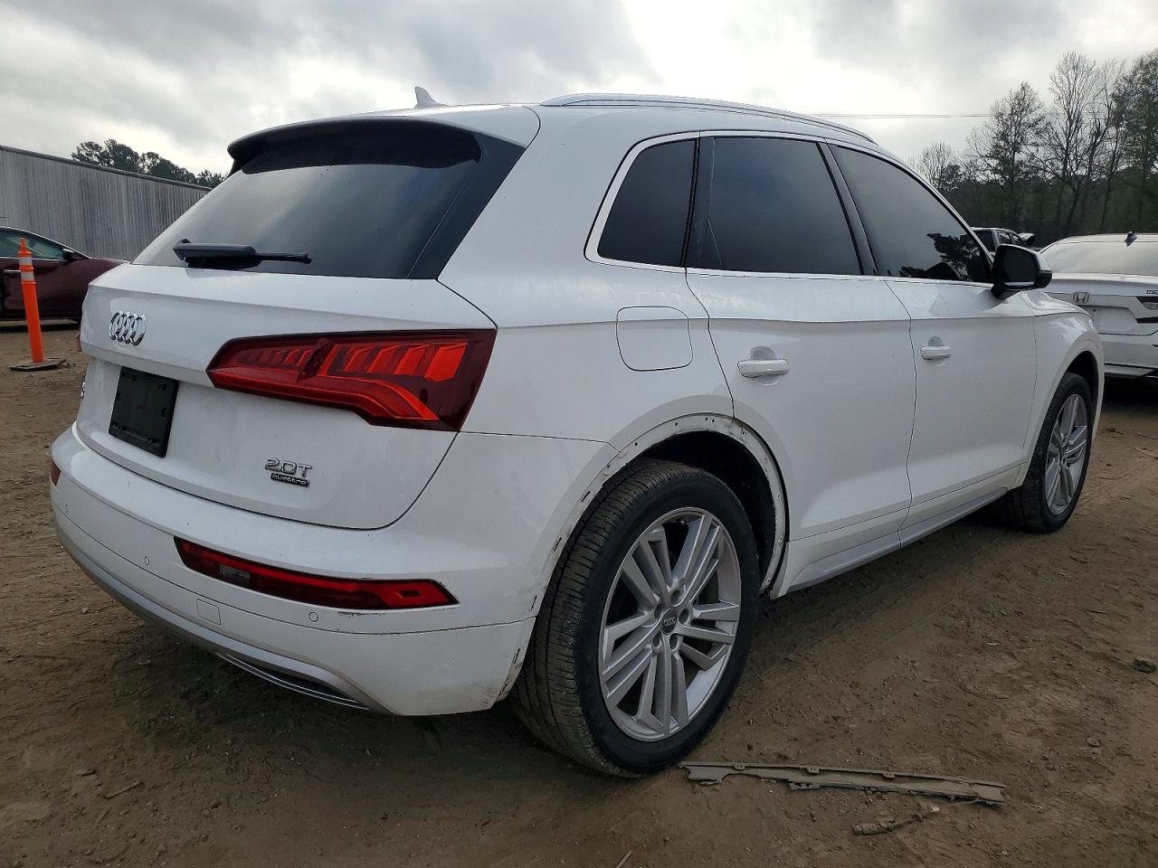 2018 AUDI Q5 PREMIUM PLUS photo 3