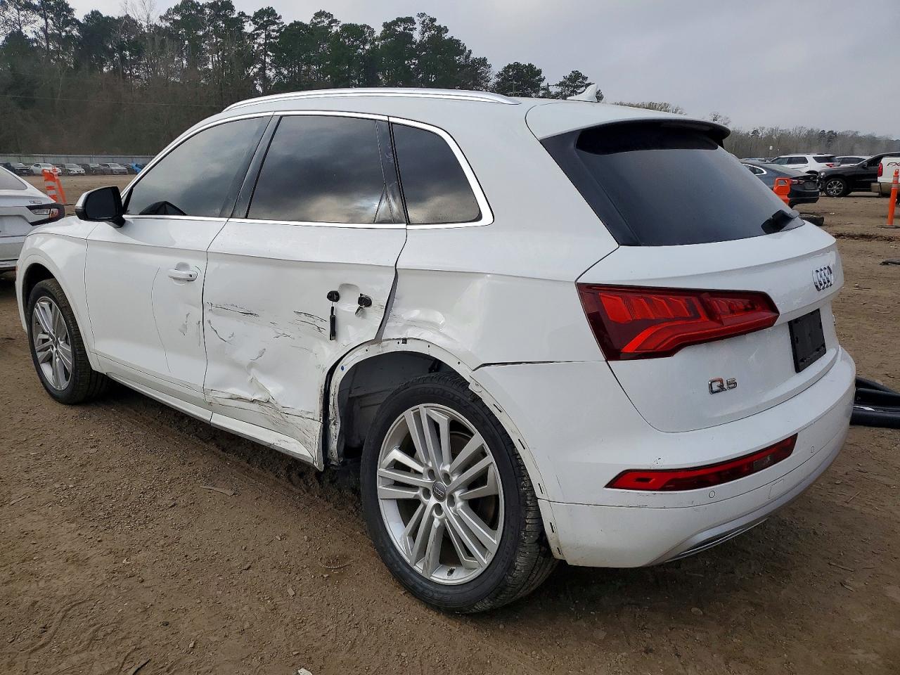 2018 AUDI Q5 PREMIUM PLUS photo 2