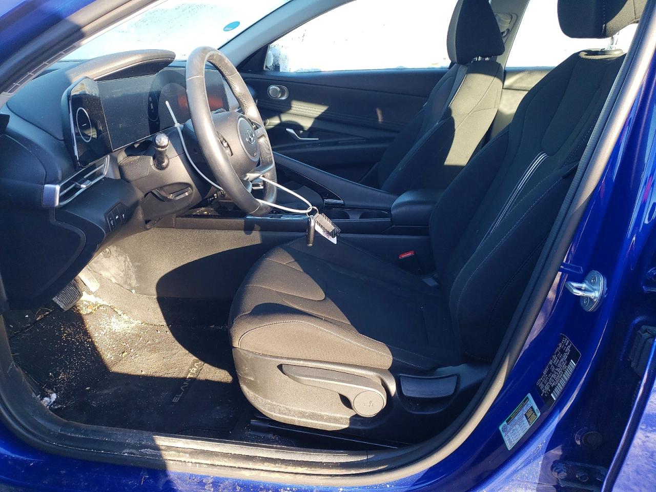 2023 HYUNDAI ELANTRA SEL photo 7