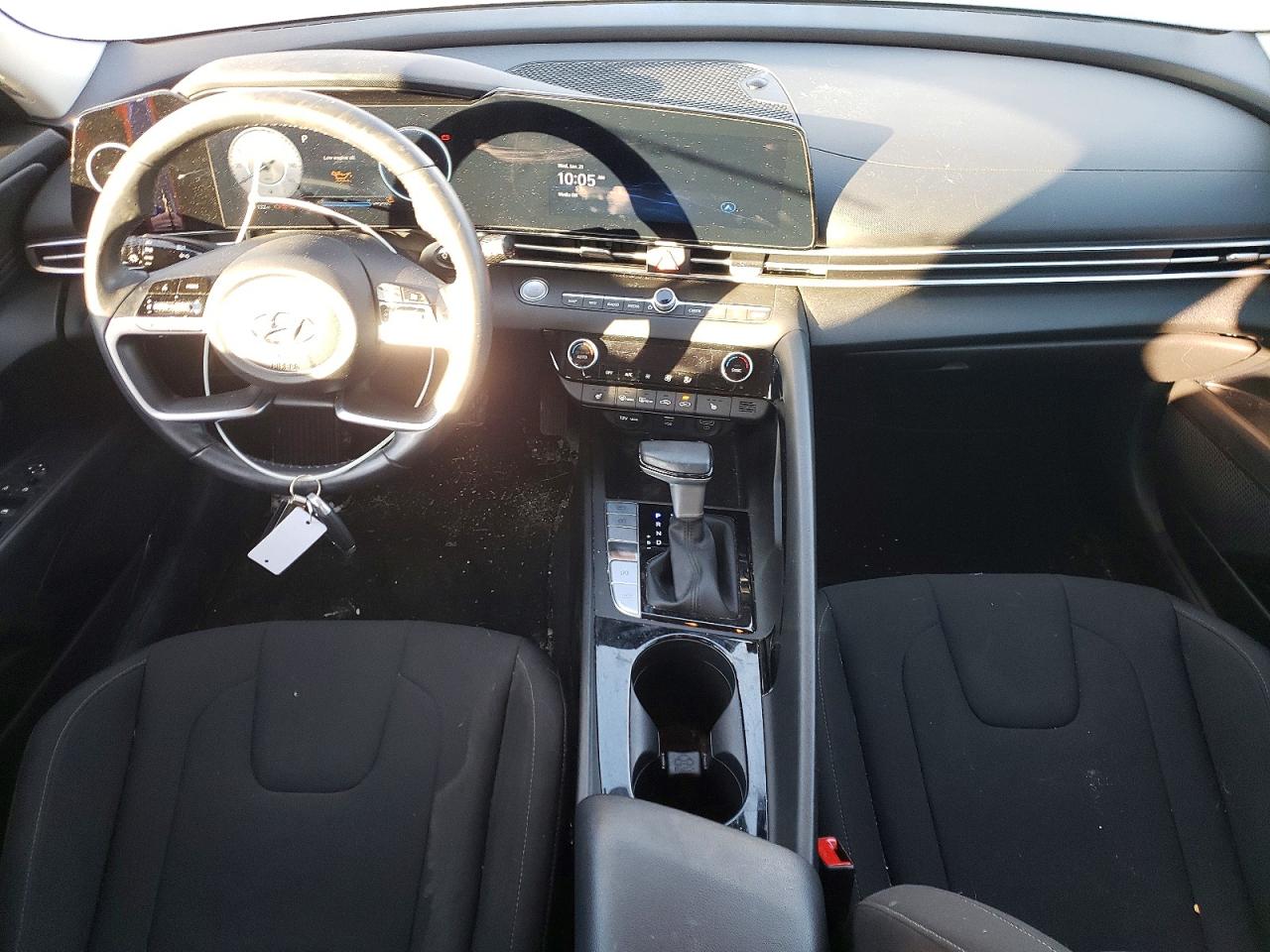 2023 HYUNDAI ELANTRA SEL photo 8