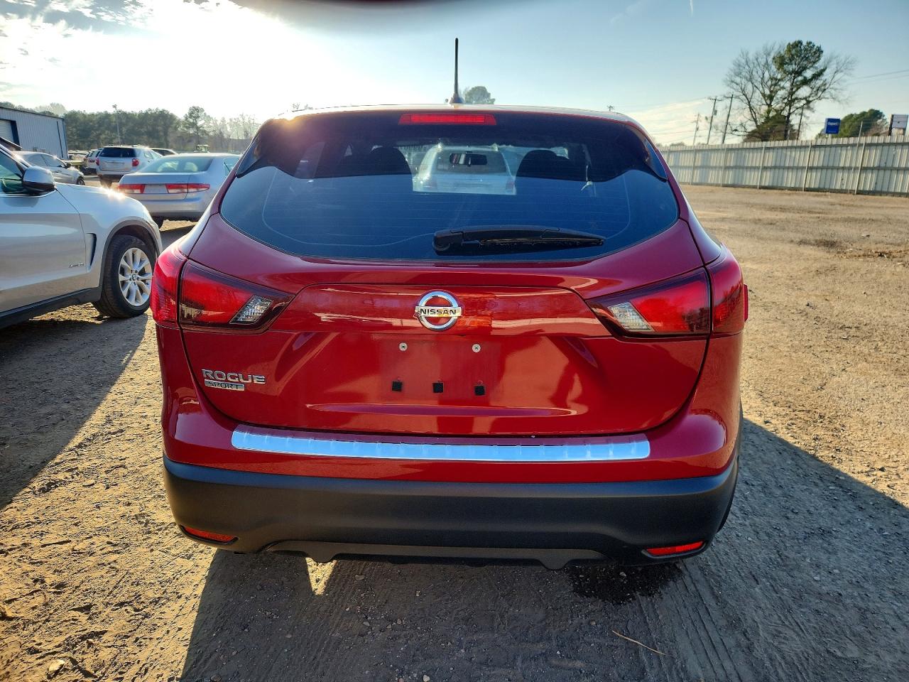 2018 NISSAN ROGUE SPORT S photo 6
