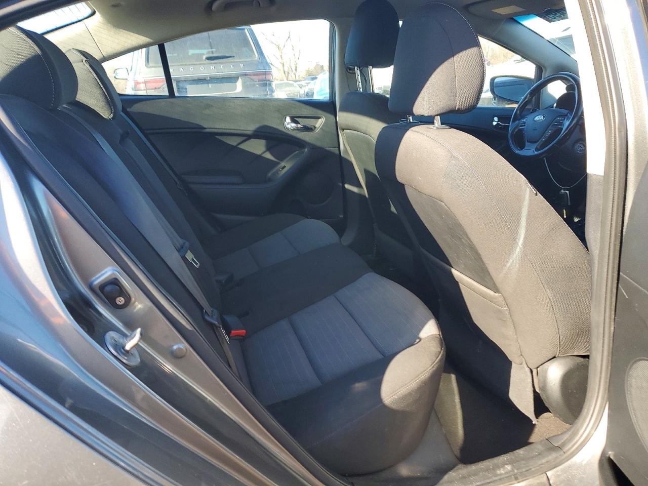 2015 KIA FORTE EX photo 10