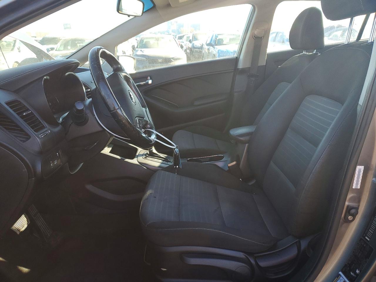 2015 KIA FORTE EX photo 7