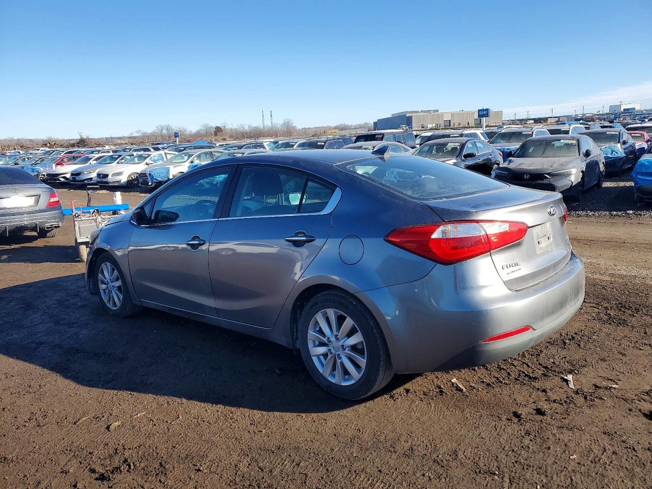 2015 KIA FORTE EX photo 2