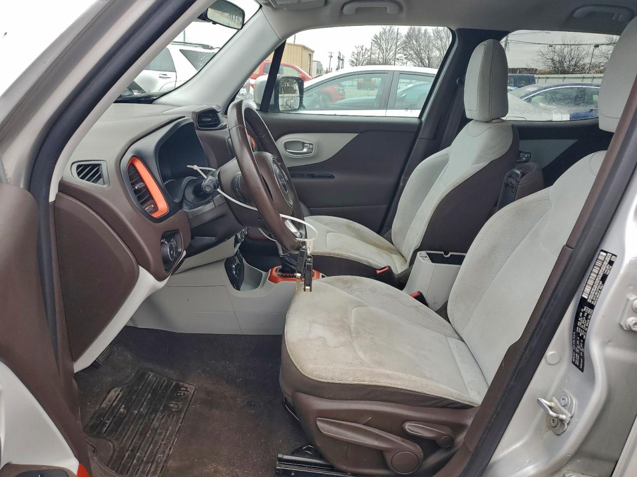 2015 JEEP RENEGADE LATITUDE photo 7