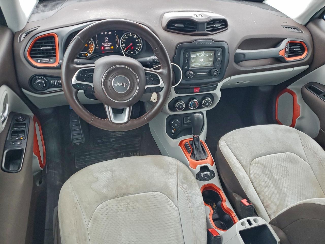 2015 JEEP RENEGADE LATITUDE photo 8