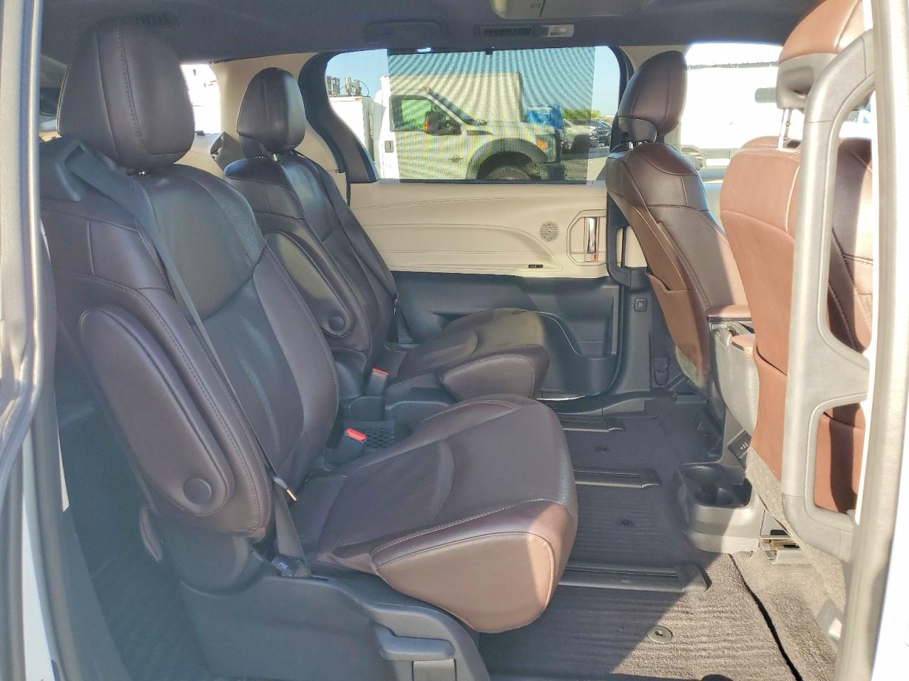 2022 TOYOTA SIENNA LIMITED photo 11