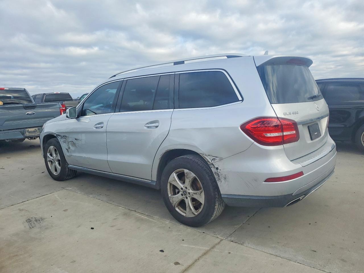2017 MERCEDES-BENZ GLS 450 4MATIC photo 2