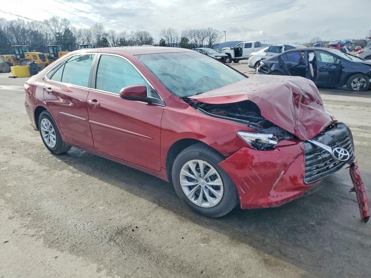 2017 TOYOTA CAMRY LE photo 4