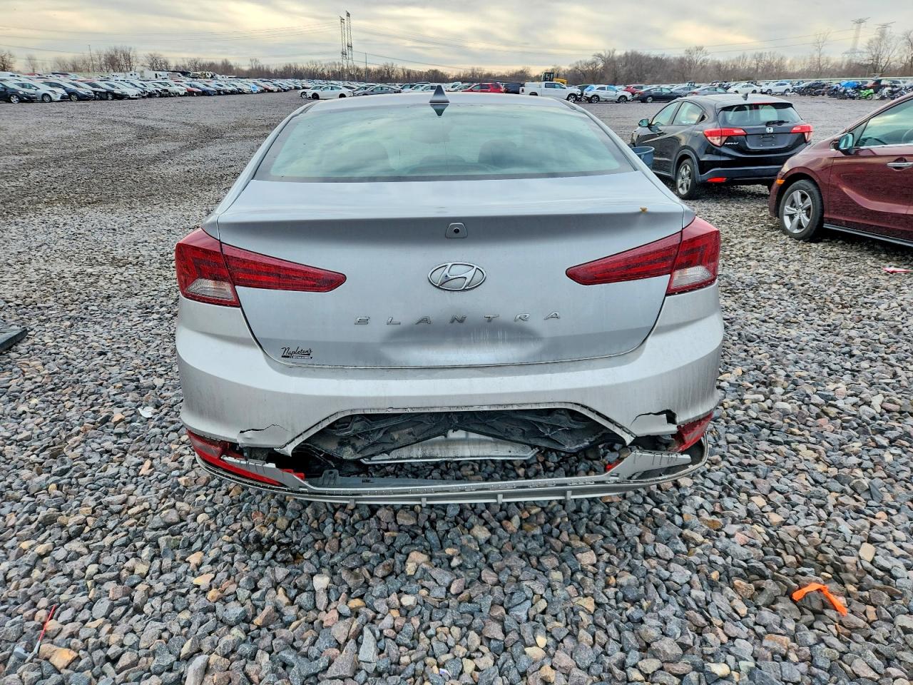 2020 HYUNDAI ELANTRA SEL photo 6