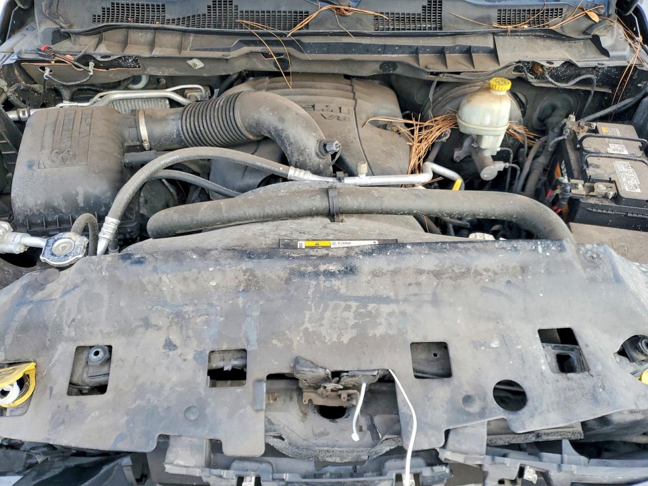 2015 RAM 1500 ST photo 31