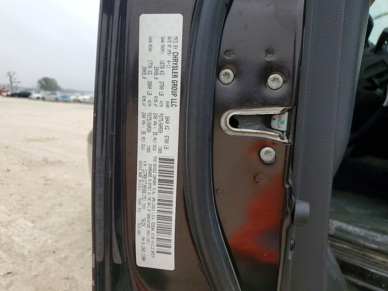 2011 DODGE RAM 1500 photo 12