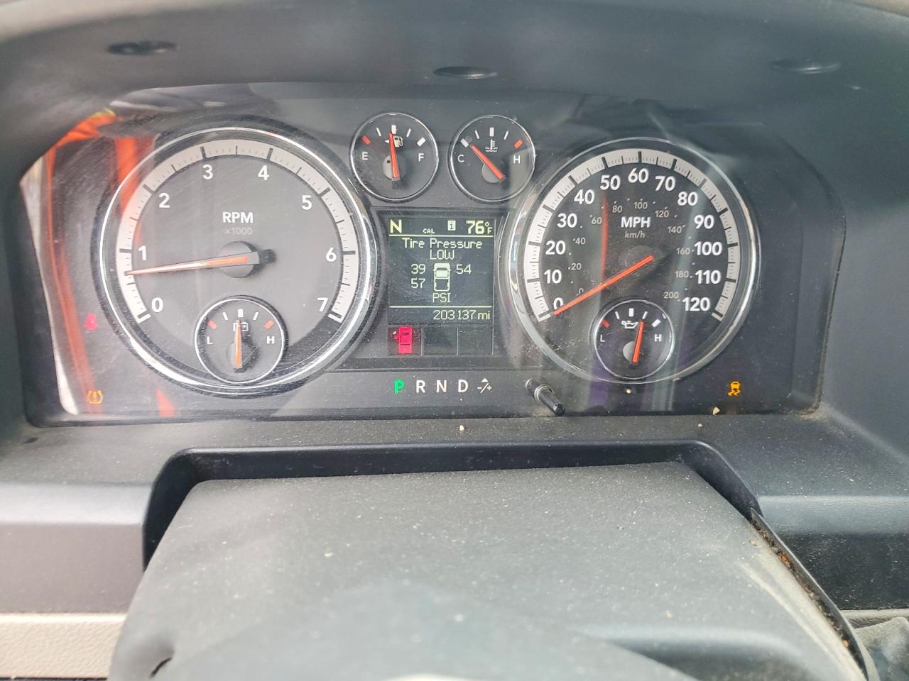 2011 DODGE RAM 1500 photo 9