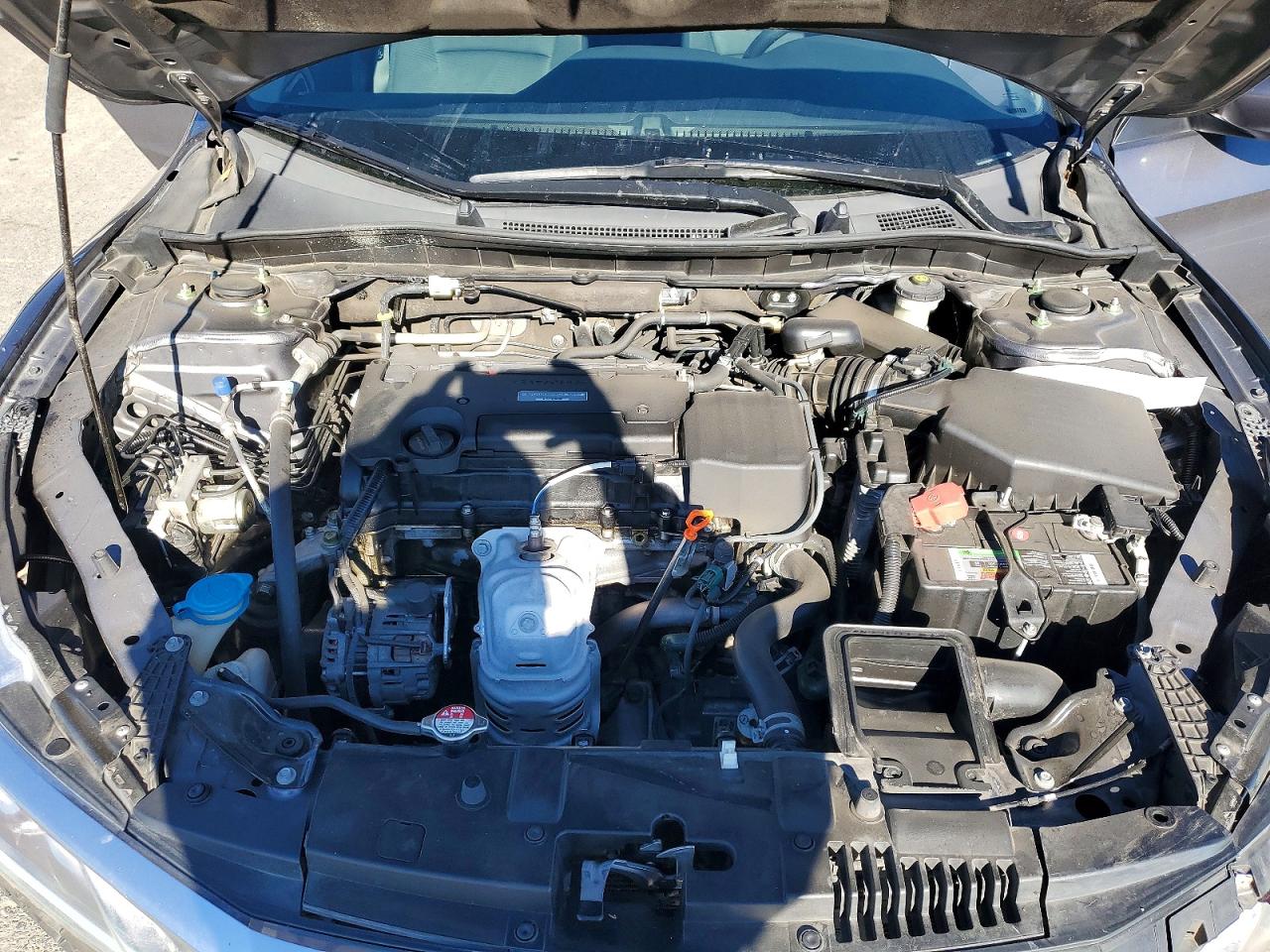 2016 HONDA ACCORD LX photo 11