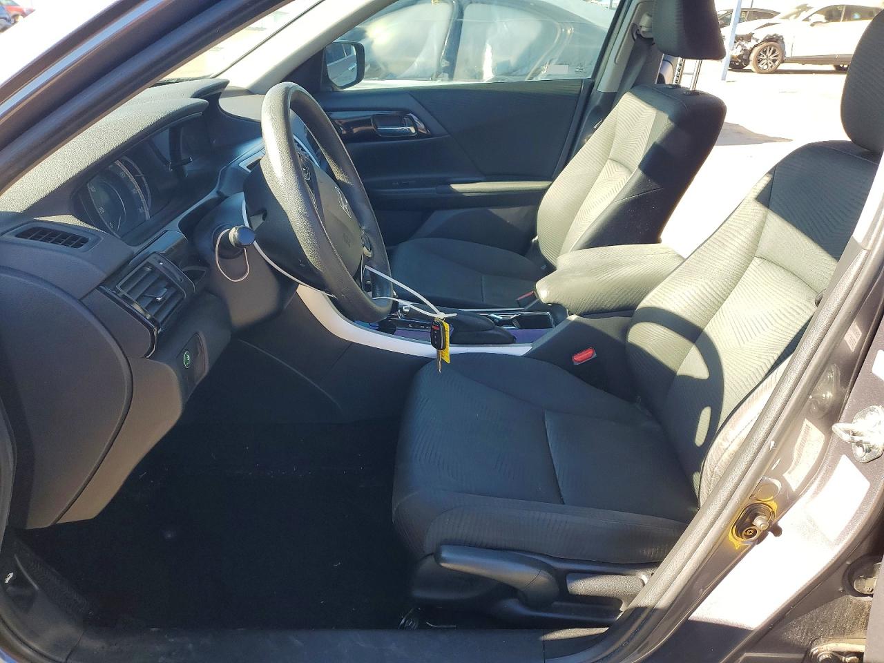 2016 HONDA ACCORD LX photo 7