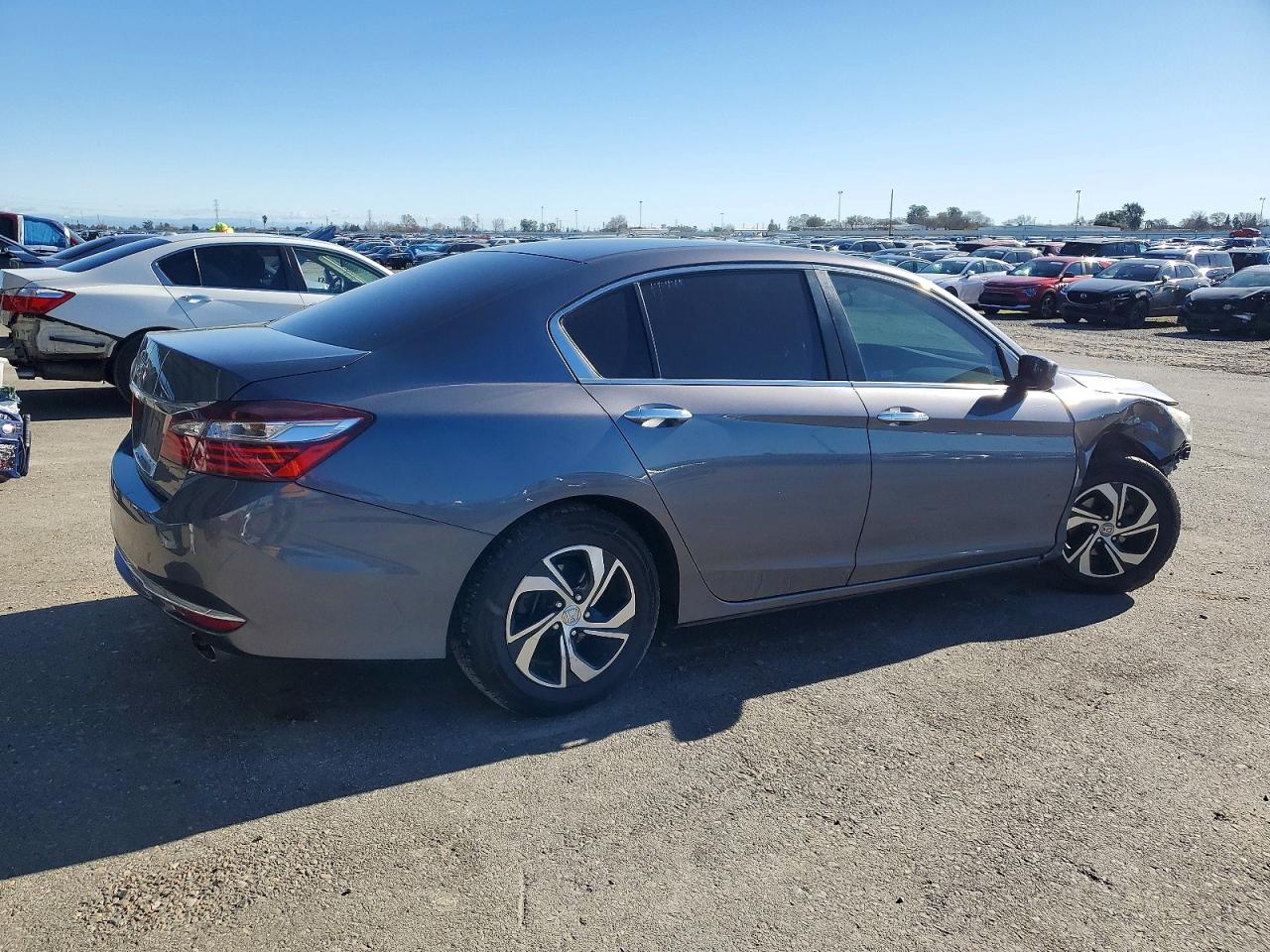 2016 HONDA ACCORD LX photo 3