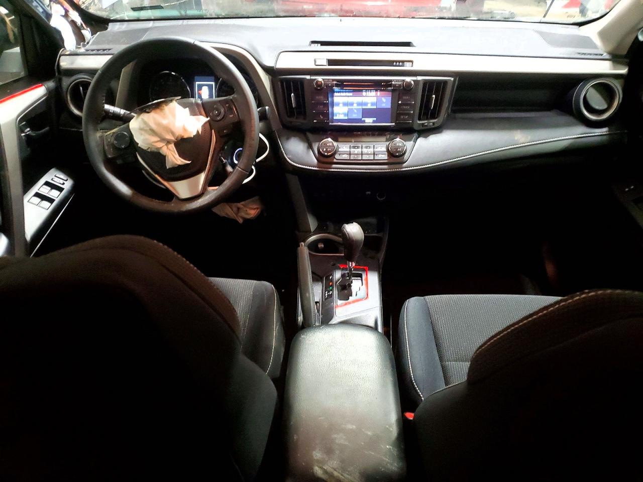 2017 TOYOTA RAV4 XLE photo 8