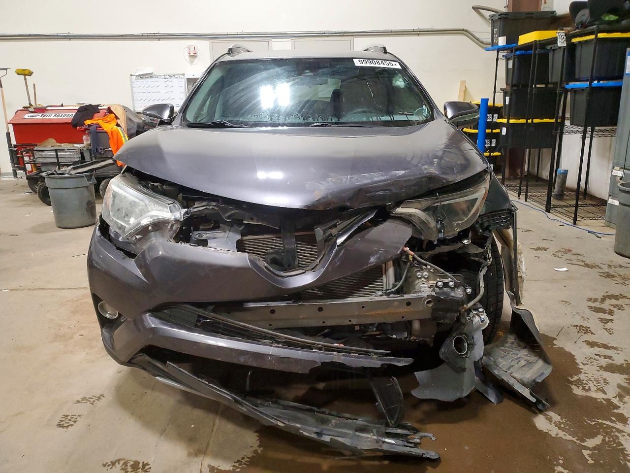 2017 TOYOTA RAV4 XLE photo 5