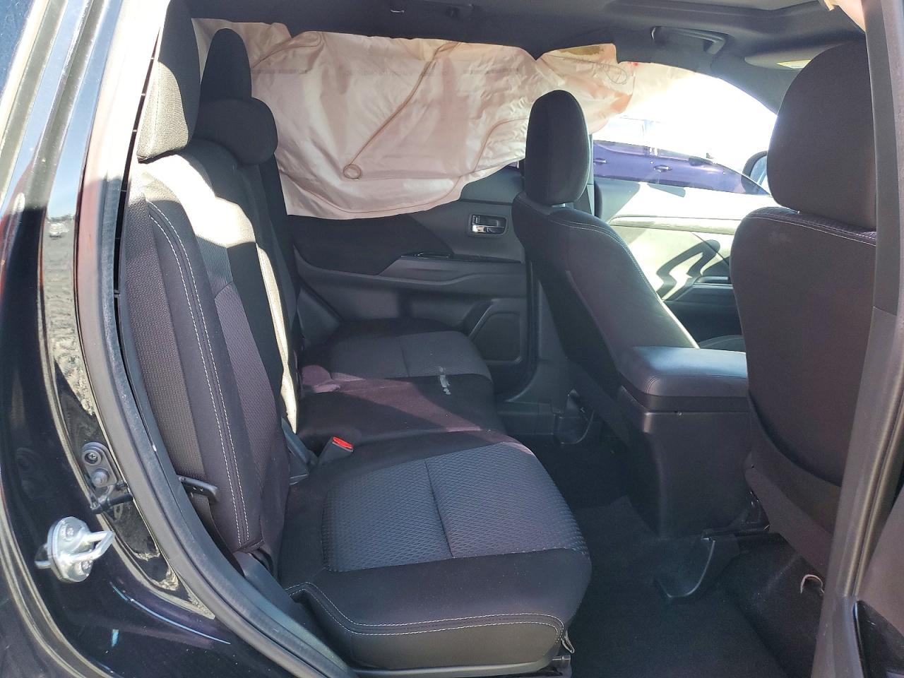 2018 MITSUBISHI OUTLANDER SE photo 11