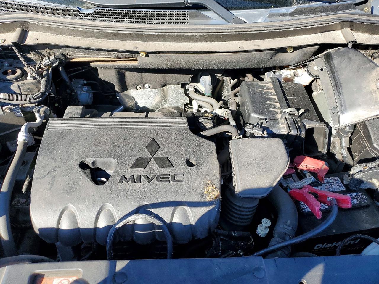 2018 MITSUBISHI OUTLANDER SE photo 12