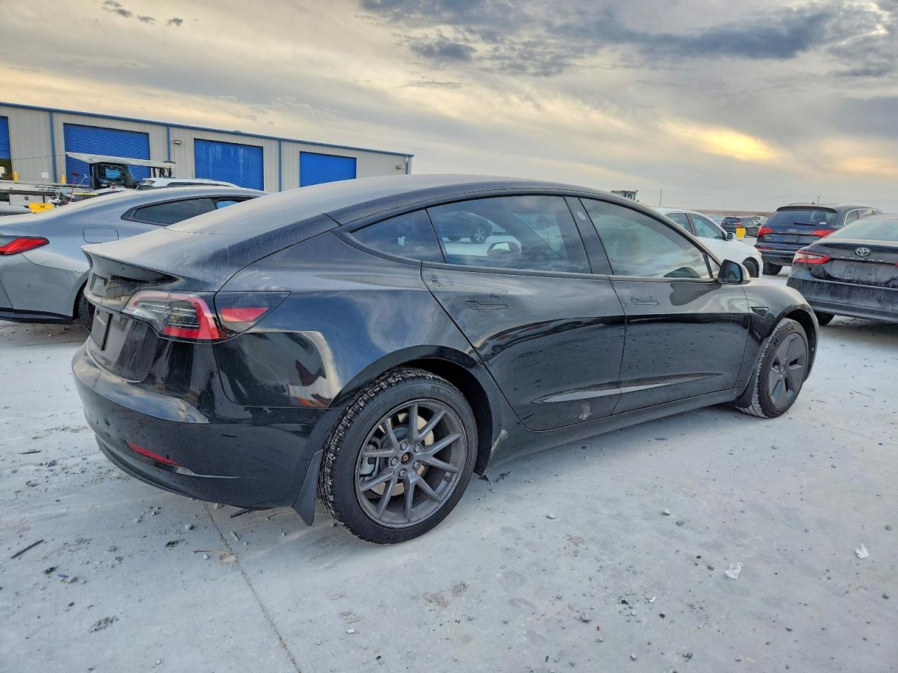 2023 TESLA MODEL 3 photo 3