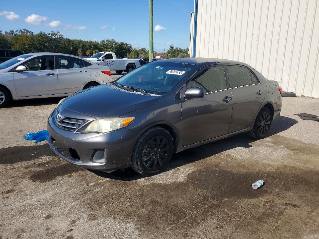 2013 TOYOTA COROLLA
