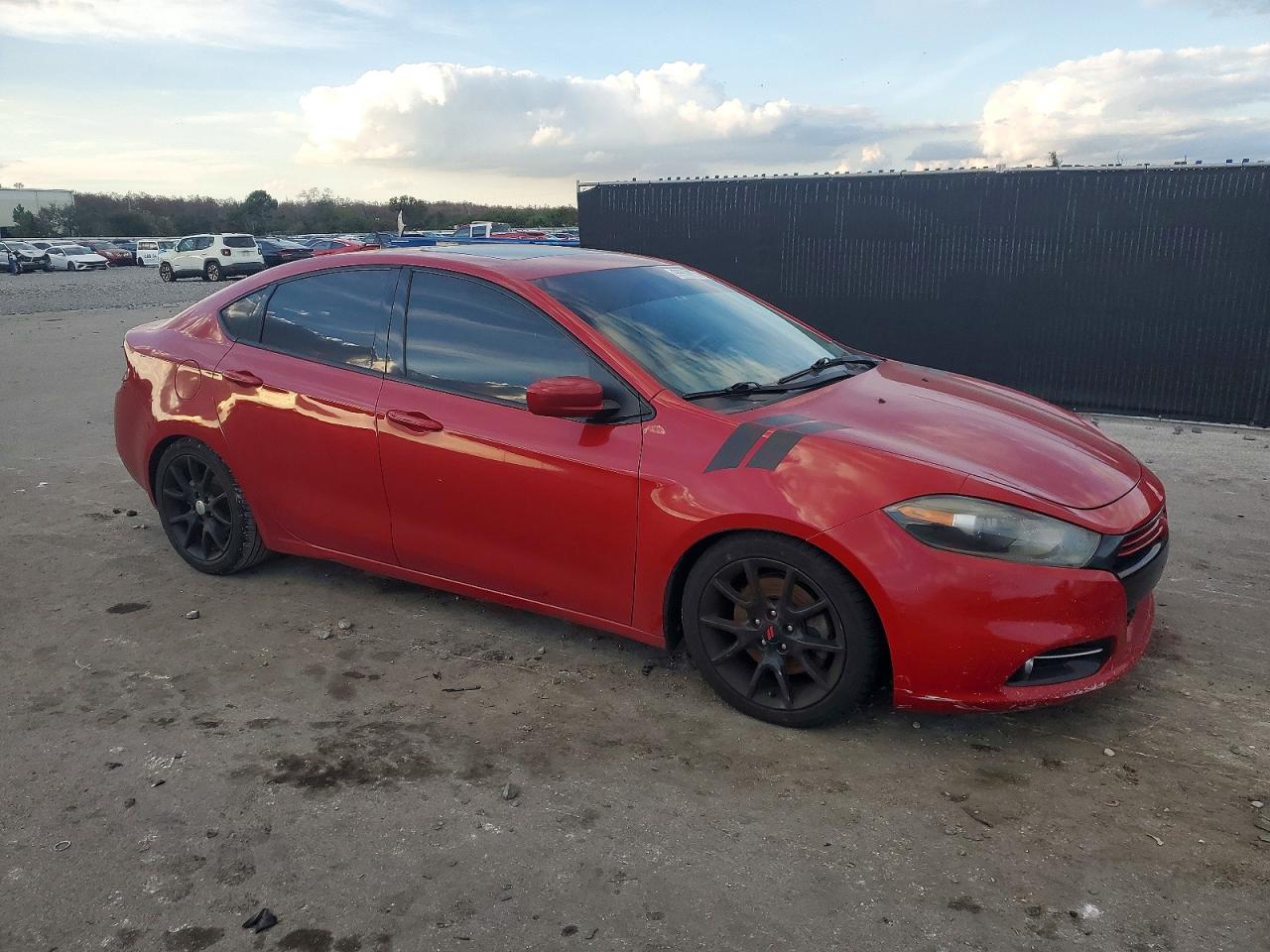 2013 DODGE DART SXT photo 4