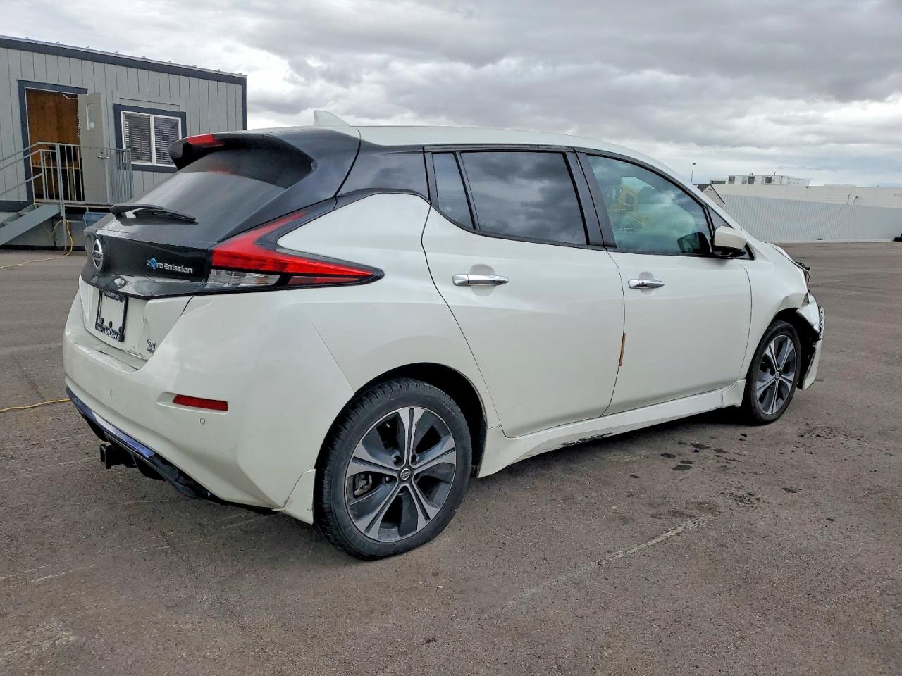 2022 NISSAN LEAF SV PLUS photo 3