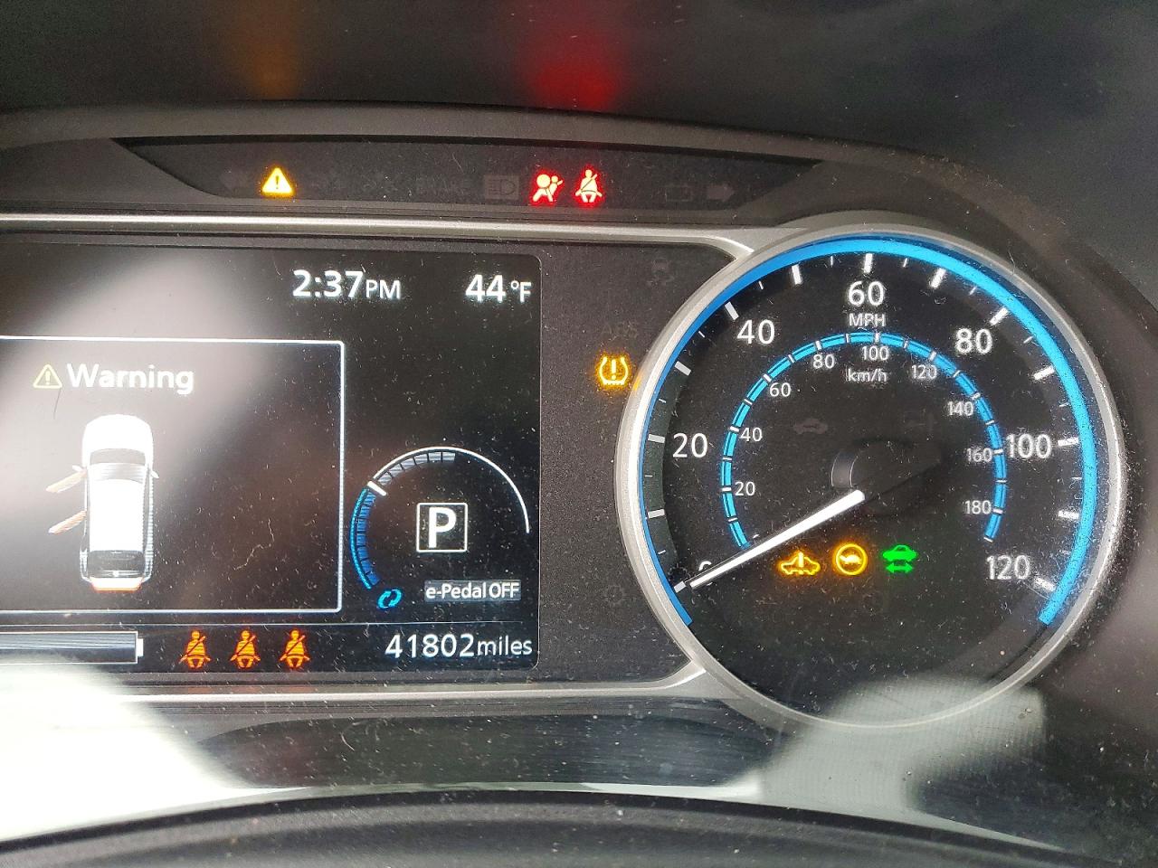 2022 NISSAN LEAF SV PLUS photo 9