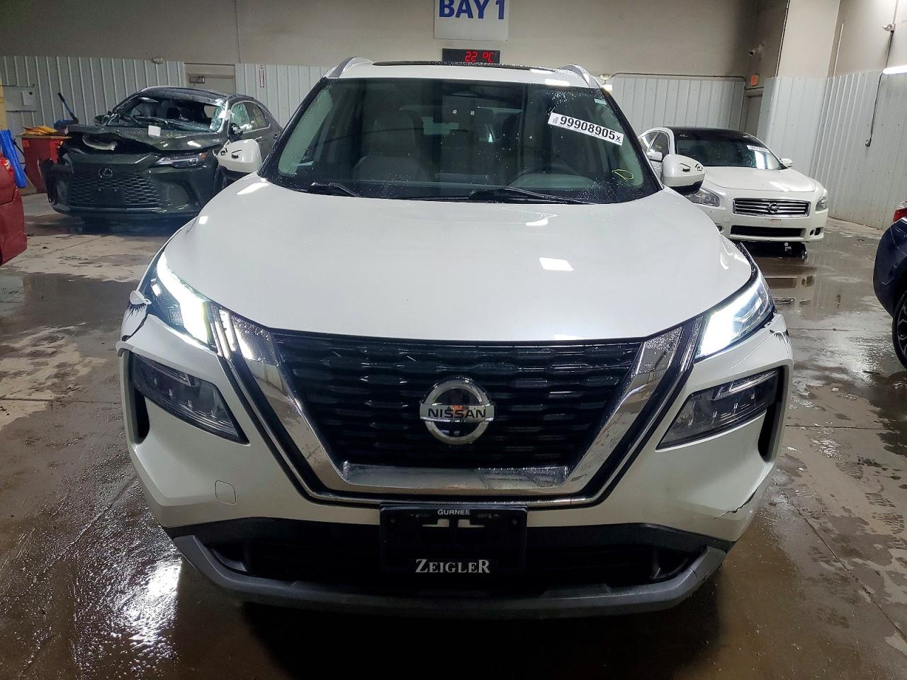 2021 NISSAN ROGUE SV photo 5