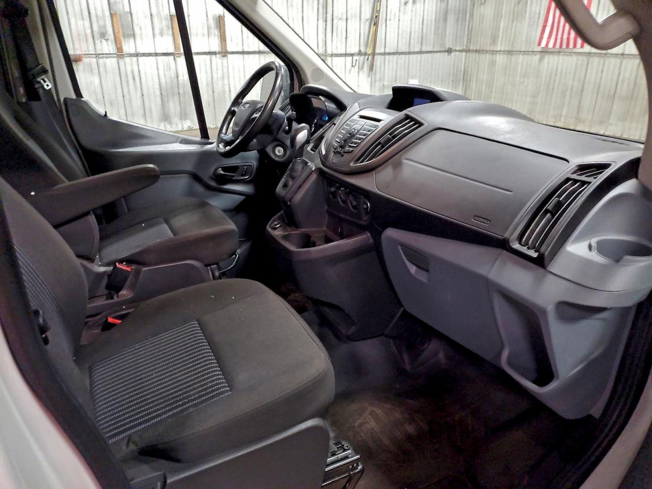 2017 FORD TRANSIT T-350 - REFRIGERATED DELIVERY VAN photo 8